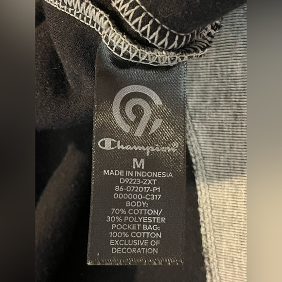 Champion Gray Hooded Jacket with Black Accents Women’s Size Medium - Picture 13 of 16